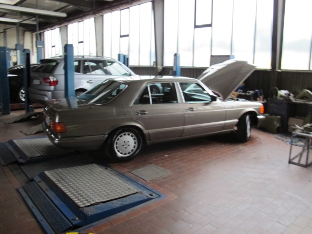W126 Mercedes Fahrzeug Wartung, Inspektion, Service